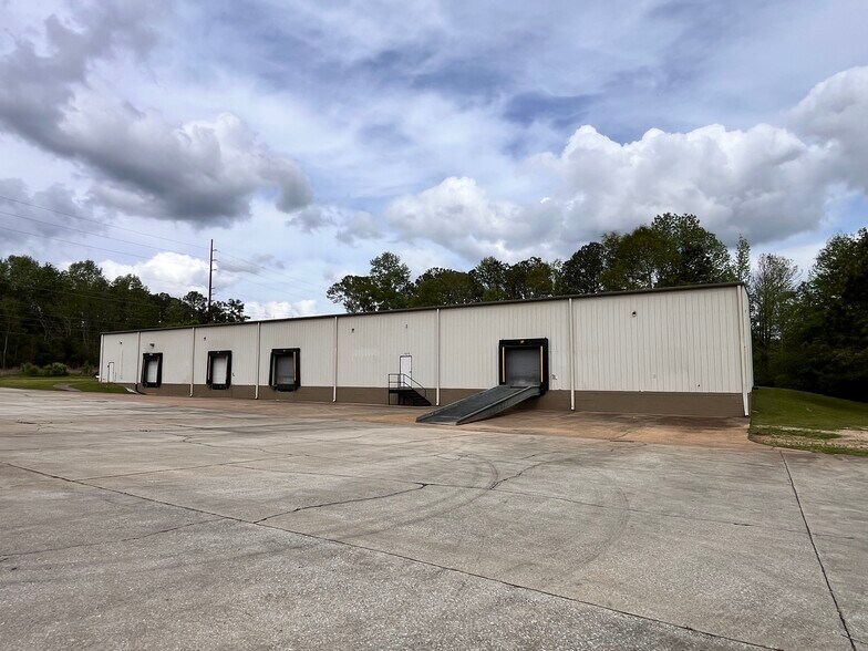 Primary Photo Of 2117 McMillan St, Auburn Warehouse For Lease
