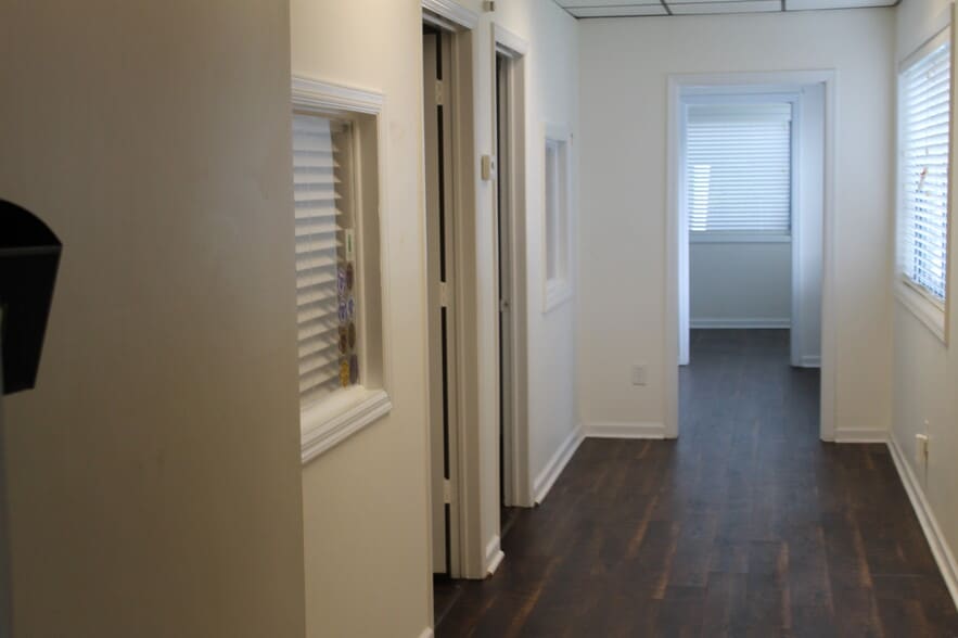 More Photos Of 3321 Doris Ave, Ocean Unknown For Lease