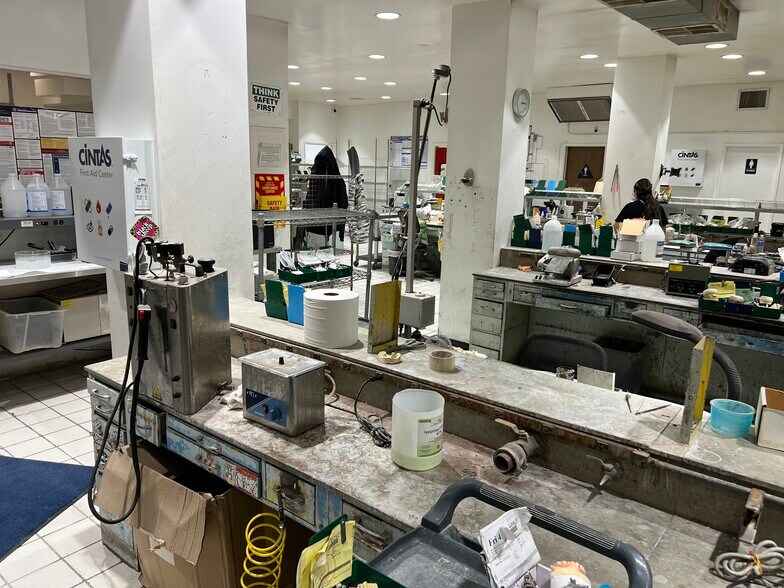 More Photos Of 641 W Willow, Long Beach Medical For Sale