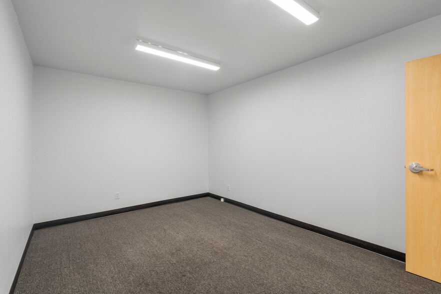 More Photos Of 2505 Amaral Ct, Hayward Warehouse For Sale