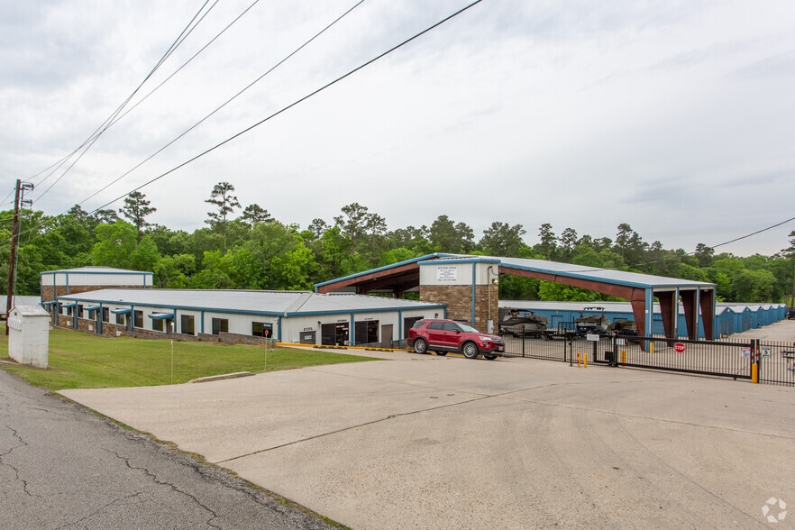 More Photos Of 20048 Peel Rd, Montgomery Self Storage For Lease
