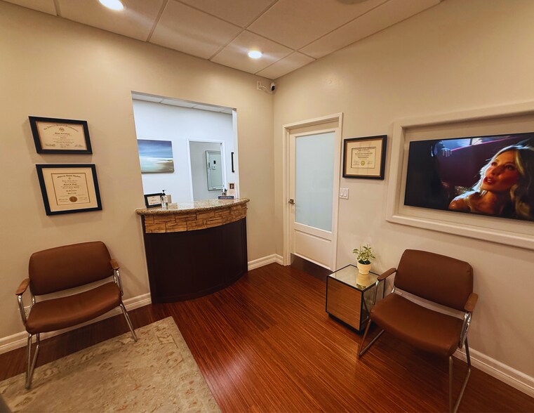More Photos Of 16766 Bernardo Center Dr, San Diego Medical For Sale