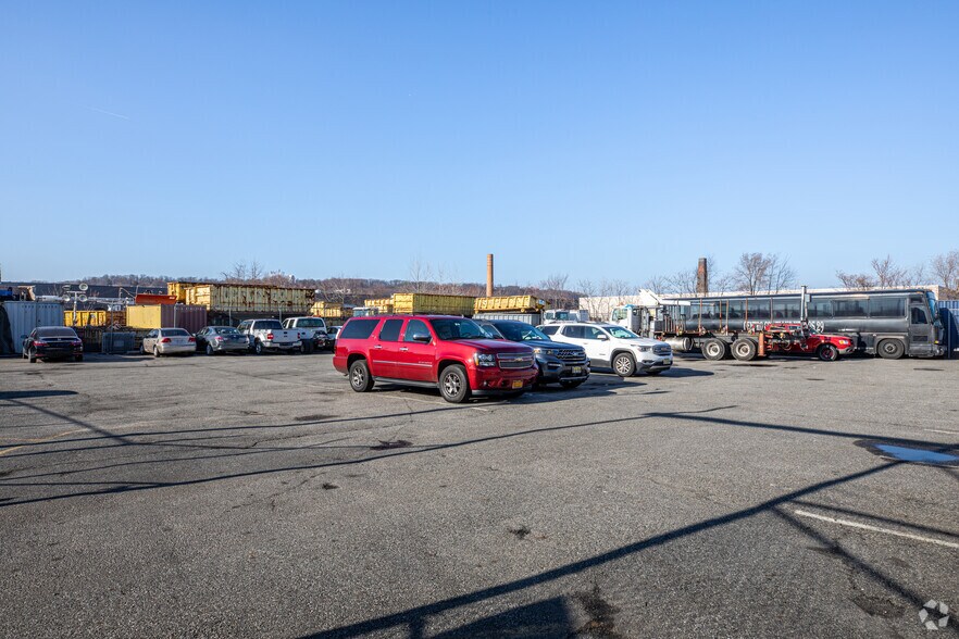More Photos Of 185 6th Ave, Paterson Light Manufacturing For Sale