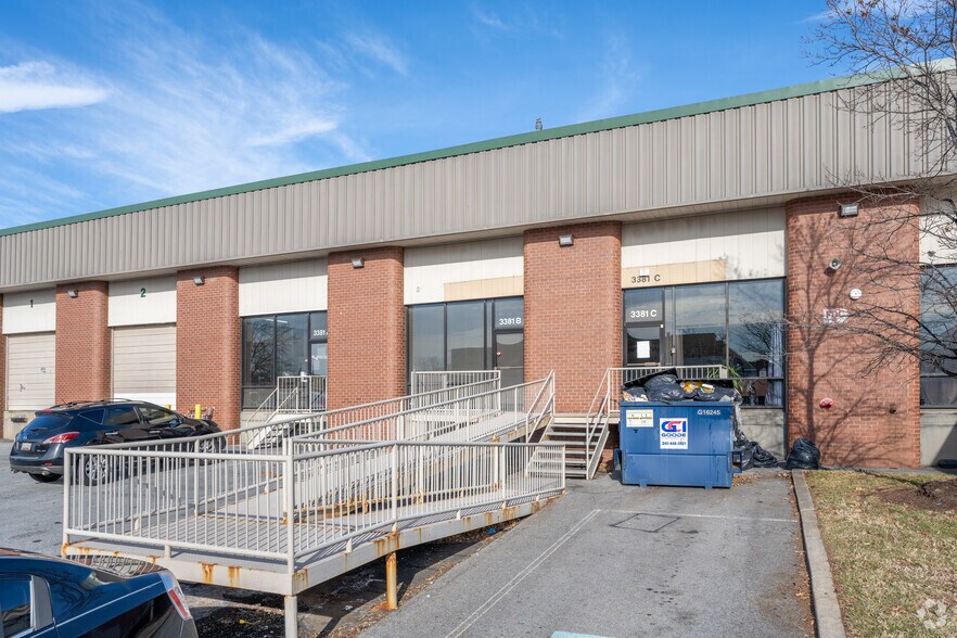 More Photos Of 3381 75th Ave, Landover Warehouse For Lease