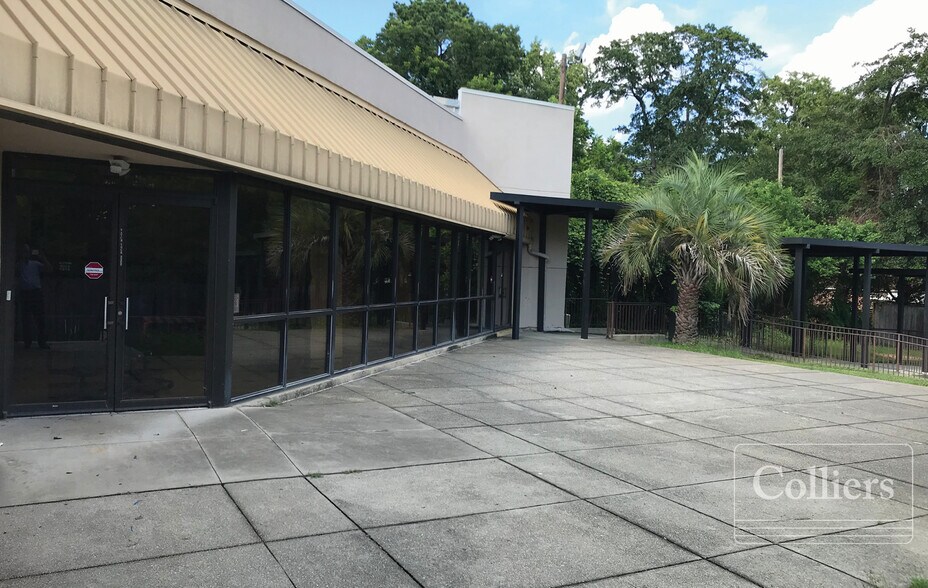 More Photos Of 3806 N Main St, Columbia Schools For Sale