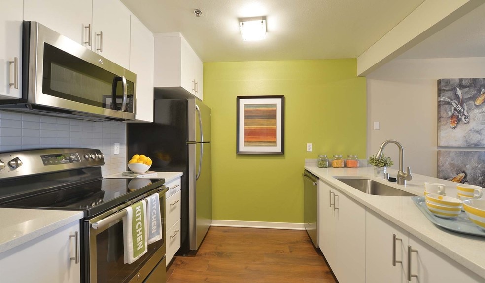 More Photos Of 2900 1st Ave, Seattle Apartments For Lease