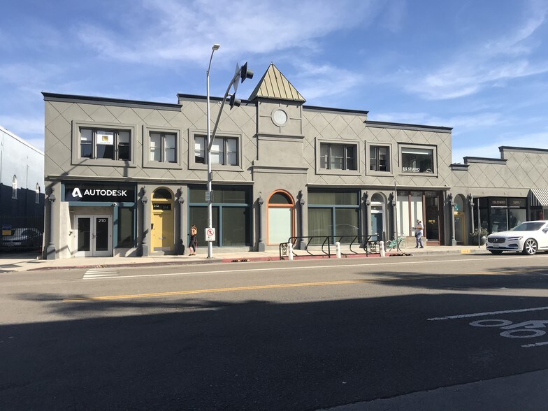 More Photos Of 210-226 Main St, Venice Storefront Retail Office For Lease