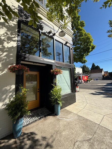 More Photos Of 8926-8928 N Lombard St, Portland Apartments For Lease