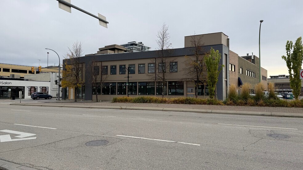 More Photos Of 1659 Water St, Kelowna General Retail For Lease