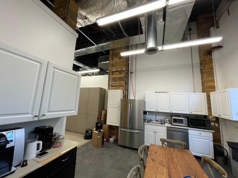 More Photos Of 50 Stewart Ave, Huntington Apartments For Lease