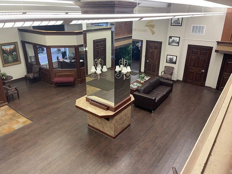 More Photos Of 107 W Michigan Ave, Kalamazoo Office For Lease