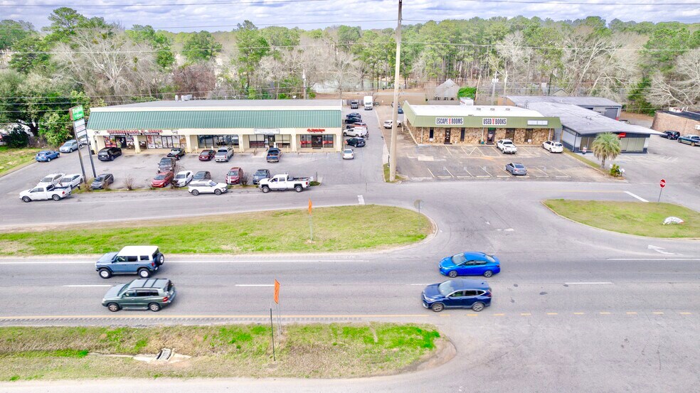 More Photos Of 3753 Ross Clark Cir, Dothan Freestanding For Sale
