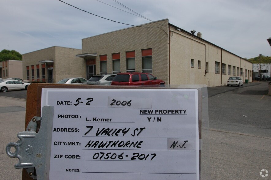 More Photos Of 5-7 Valley St, Hawthorne Warehouse For Lease