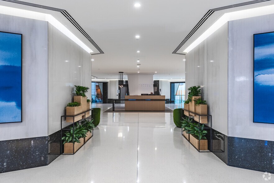 More Photos Of 402 W Broadway, San Diego Office For Lease