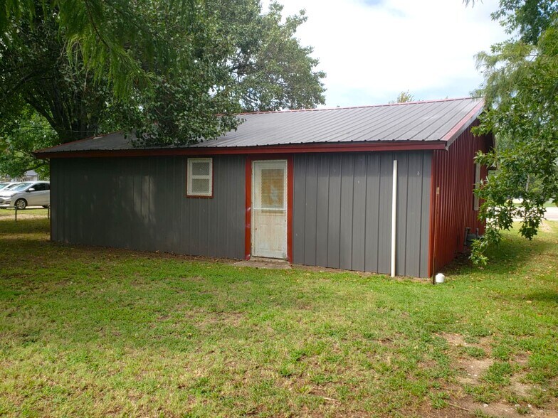 More Photos Of 306 Easton St. St, Allen Office Residential For Sale