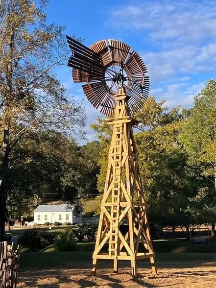 More Photos Of 4645 Georgia 136, Talking Rock Freestanding For Sale