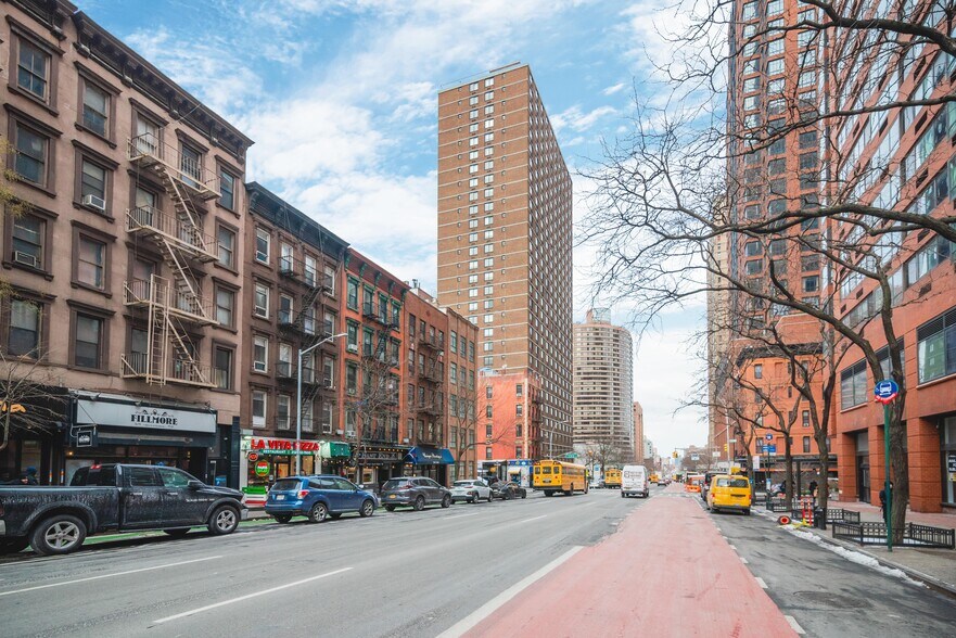 More Photos Of 1672 3rd Ave, New York Apartments For Sale