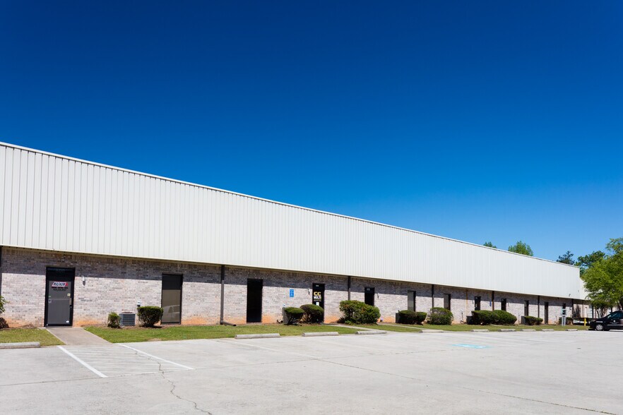 More Photos Of 10 Andrew Dr, Stockbridge Warehouse For Lease
