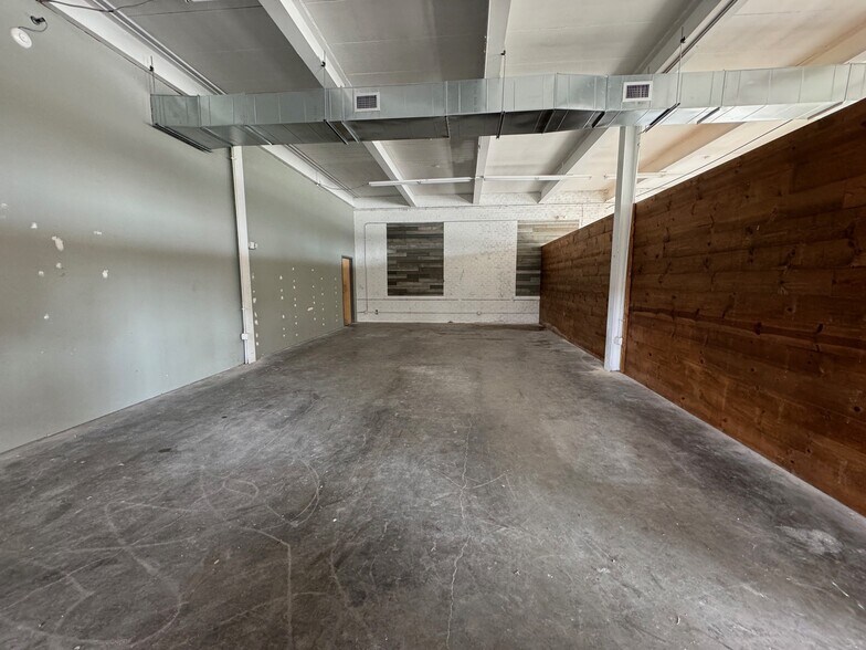 More Photos Of 509 N Carrollton Ave, New Orleans Storefront For Lease