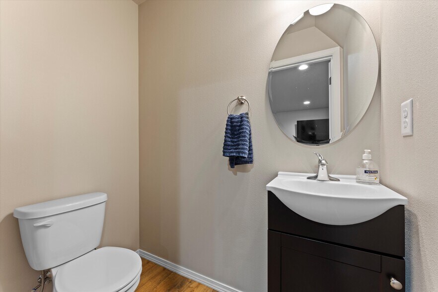 More Photos Of 2729 W Marina Dr, Moses Lake Apartments For Sale