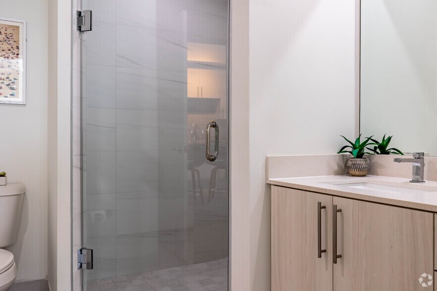 More Photos Of 1601 N Dixie Hwy, Lake Worth Apartments For Lease