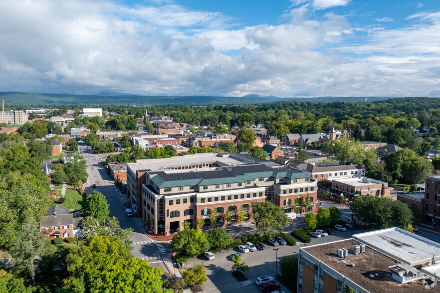 More Photos Of 250 S Main St, Blacksburg Apartments For Lease