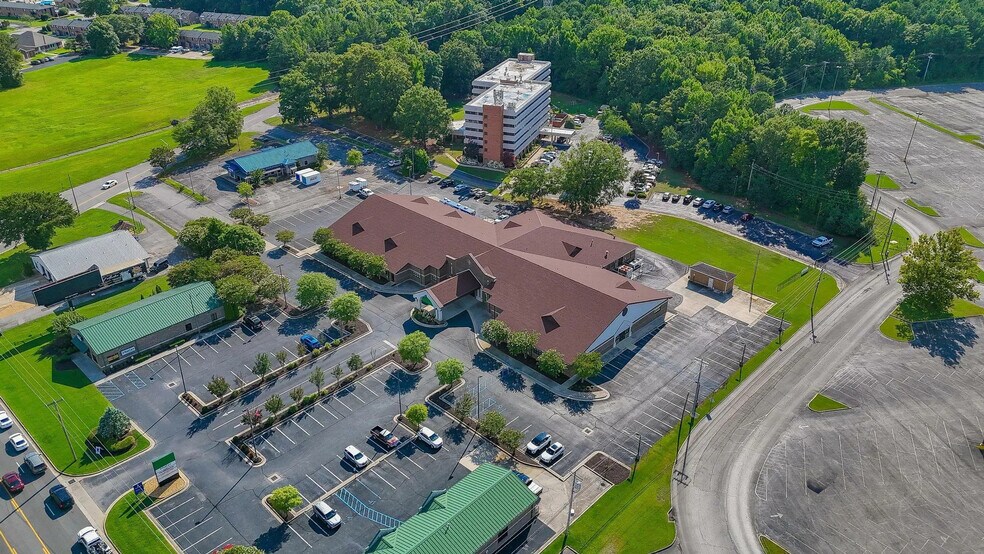 More Photos Of 2349 SW Danville Rd, Decatur Medical For Lease