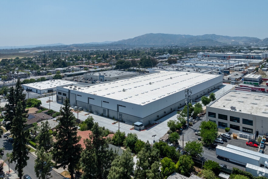 More Photos Of 12772 San Fernando Rd, Sylmar Warehouse For Sale