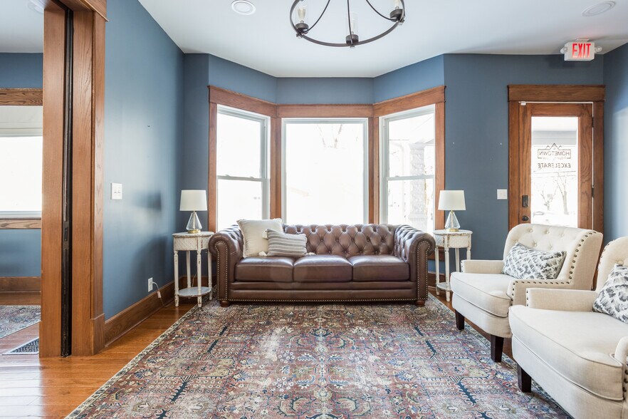 More Photos Of 502 W Main St, Danville Office For Sale