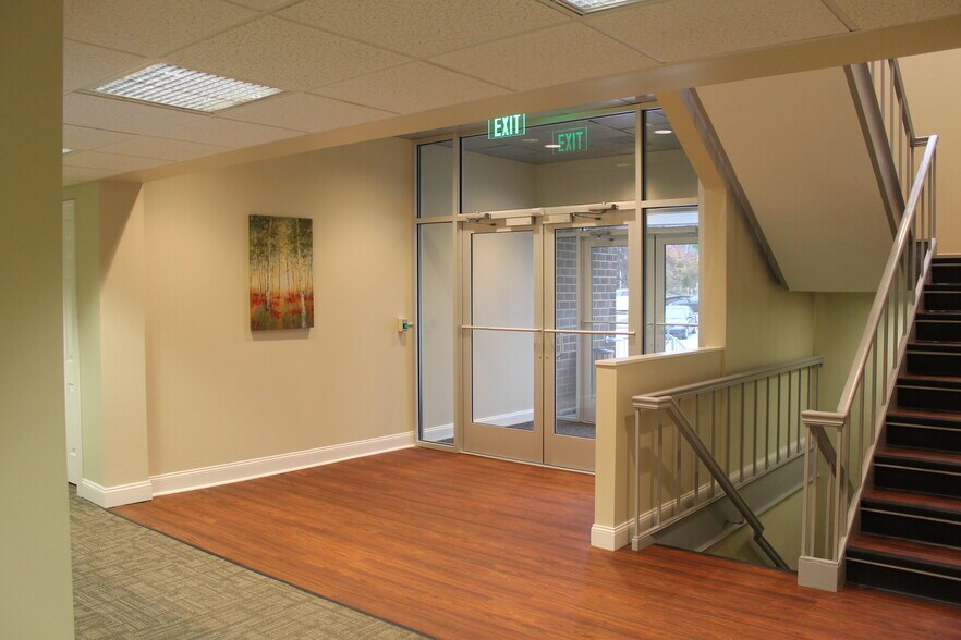 More Photos Of 30 S Valley Rd, Paoli Office For Lease
