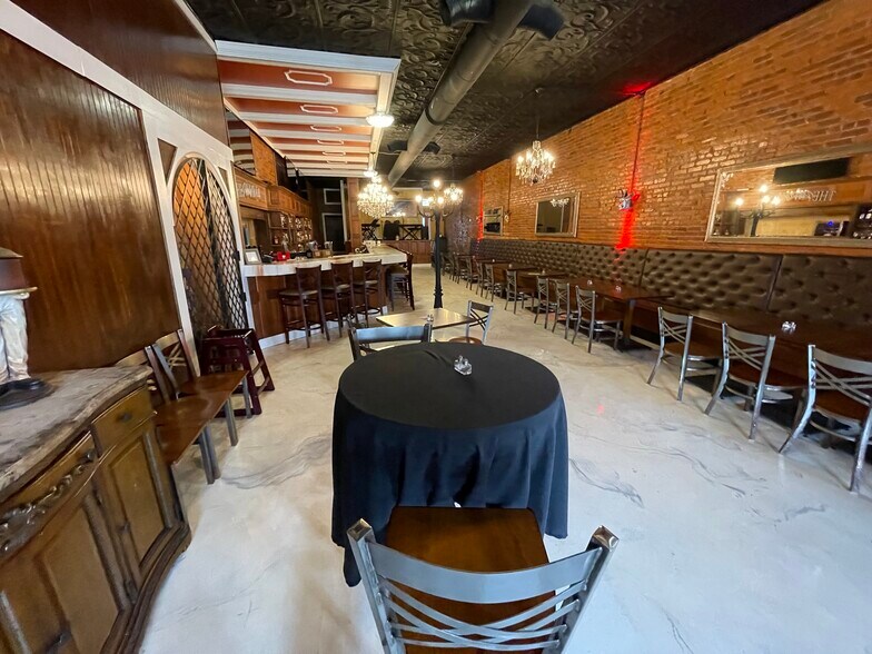 More Photos Of 117 N Jefferson Ave, Eatonton Storefront For Sale