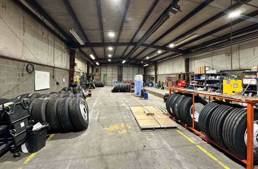 More Photos Of 5700 Este Ave, Cincinnati Warehouse For Lease