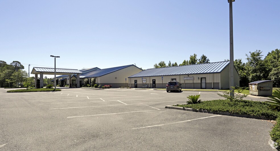 More Photos Of 96549 Parliament Dr, Fernandina Beach Storefront Retail Office For Sale