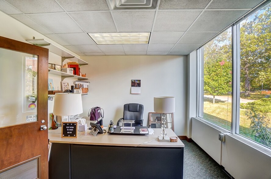 More Photos Of 150 E South College St, Yellow Springs Research And Development For Sale