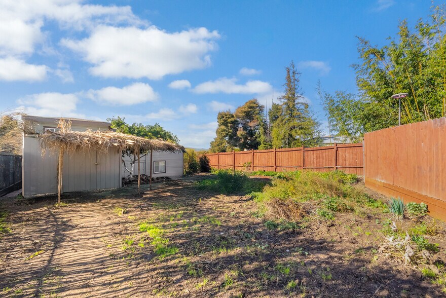 More Photos Of 8016 MacArthur Blvd, Oakland Apartments For Sale