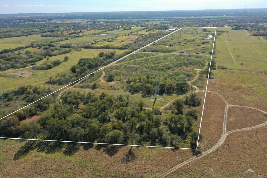 More Photos Of 1226 San Marcos Hwy, Luling Land For Sale