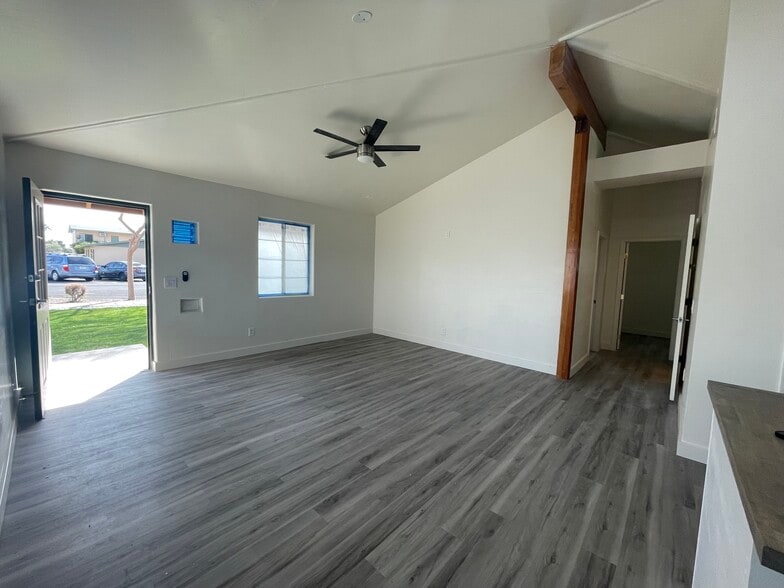 More Photos Of 7162 N 57th Ave, Glendale Apartments For Sale