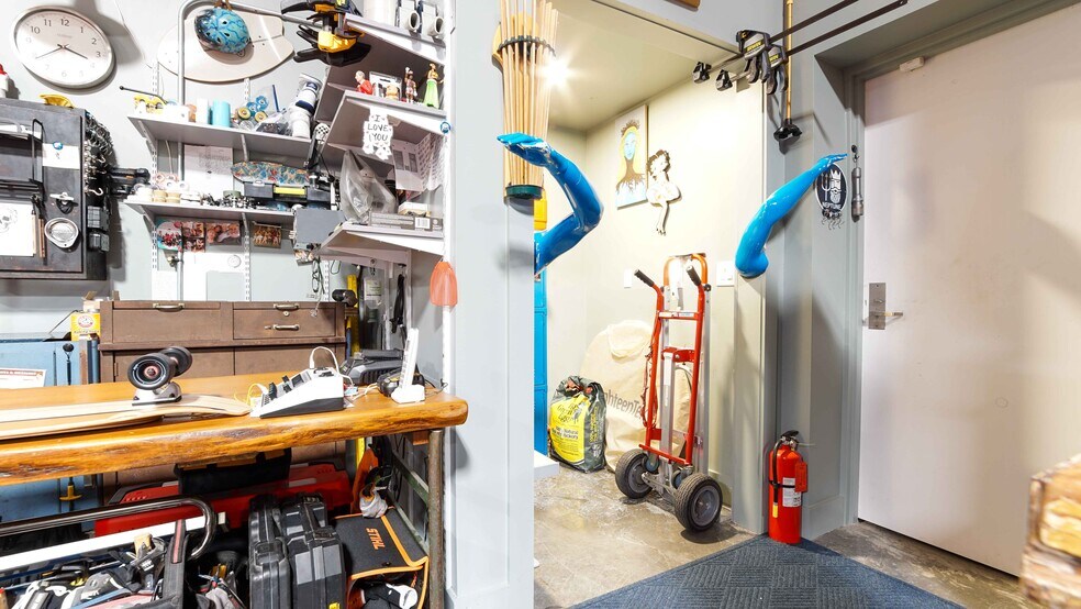 More Photos Of 17629 Cordova Pl, Panama City Beach Industrial For Sale