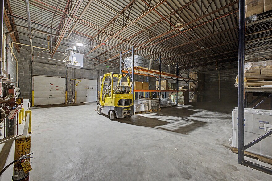 More Photos Of 5866-5870 Middlebelt Rd, Garden City Freestanding For Lease
