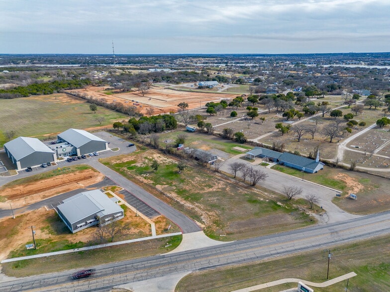 More Photos Of 1107 Weatherford Hwy, Granbury Religious Facility For Lease