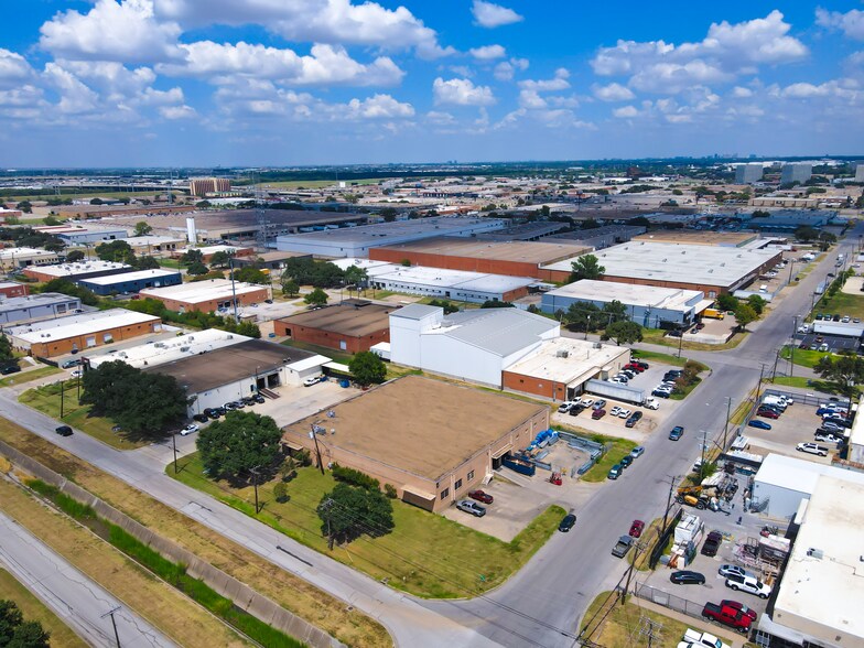 More Photos Of 8408 Chancellor Row, Dallas Warehouse For Sale