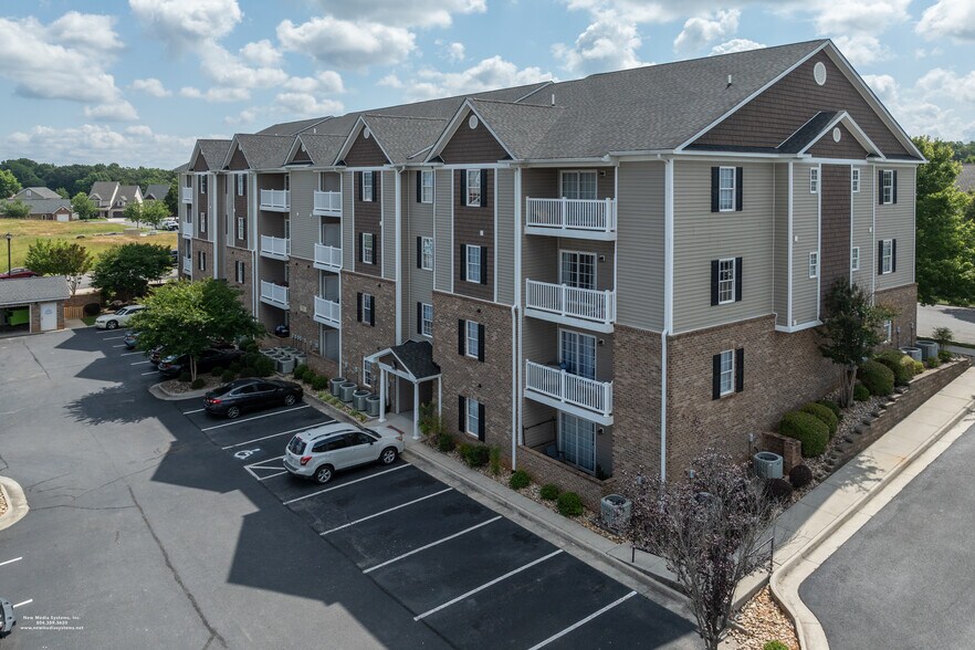 More Photos Of 301 Rotunda St, Lynchburg Apartments For Sale