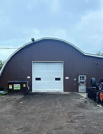 More Photos Of 3127 S Wagner Rd, Ann Arbor Auto Salvage Facility For Sale