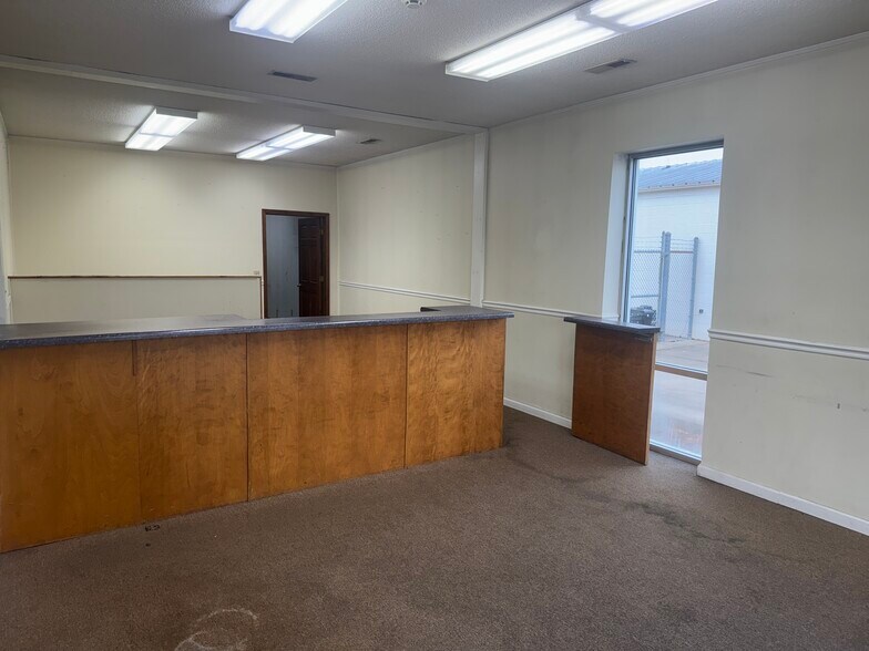 More Photos Of 3145 E Andrew Johnson Hwy, Greeneville Storefront For Lease