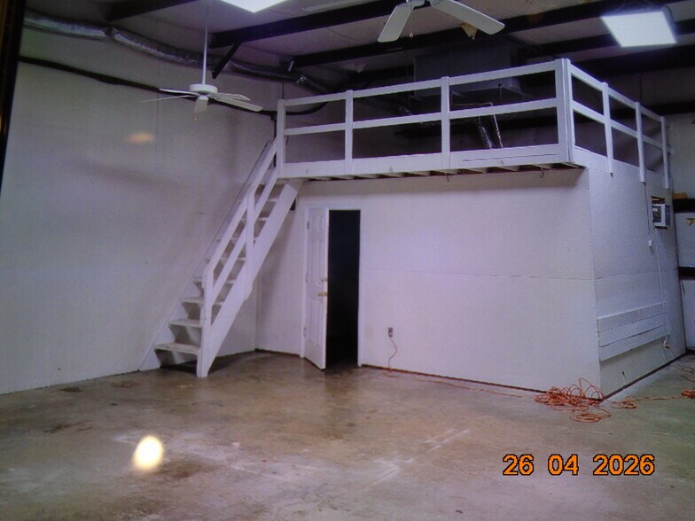 More Photos Of 148 Island Dr, Hilton Head Warehouse For Sale