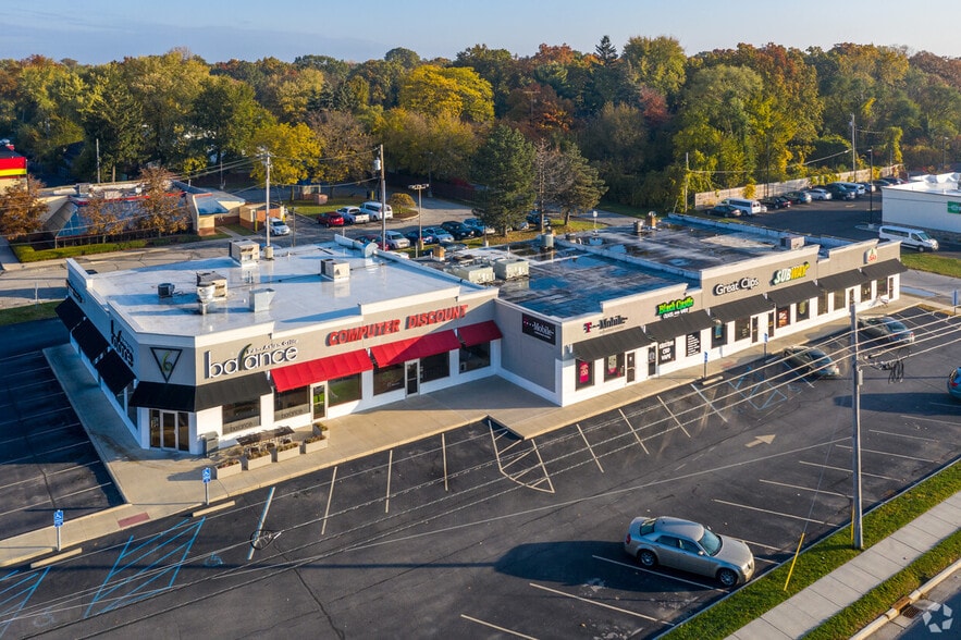 More Photos Of 5856 W Central Ave, Sylvania Township Unknown For Lease