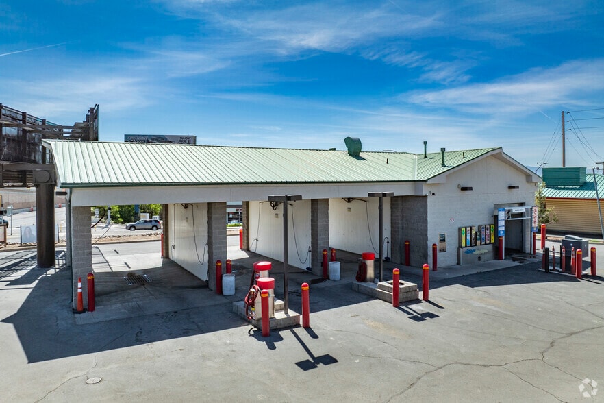 More Photos Of 1995 Selmi Dr, Reno Carwash For Sale