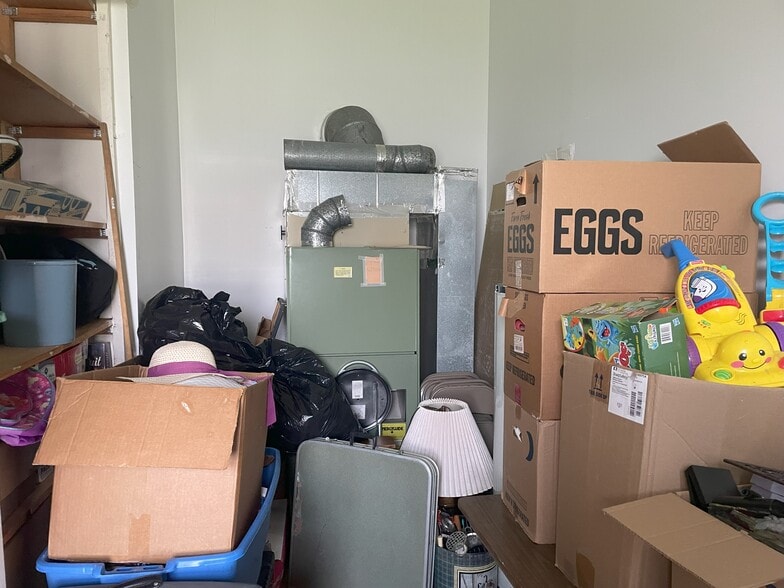 More Photos Of 203 Henderson St, Richlands Flex For Sale