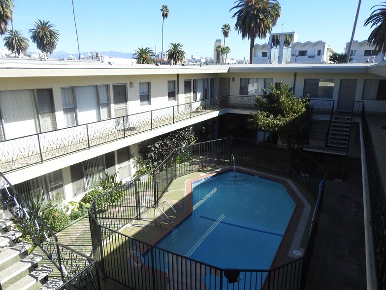 More Photos Of 409 S Manhattan Pl, Los Angeles Apartments For Sale