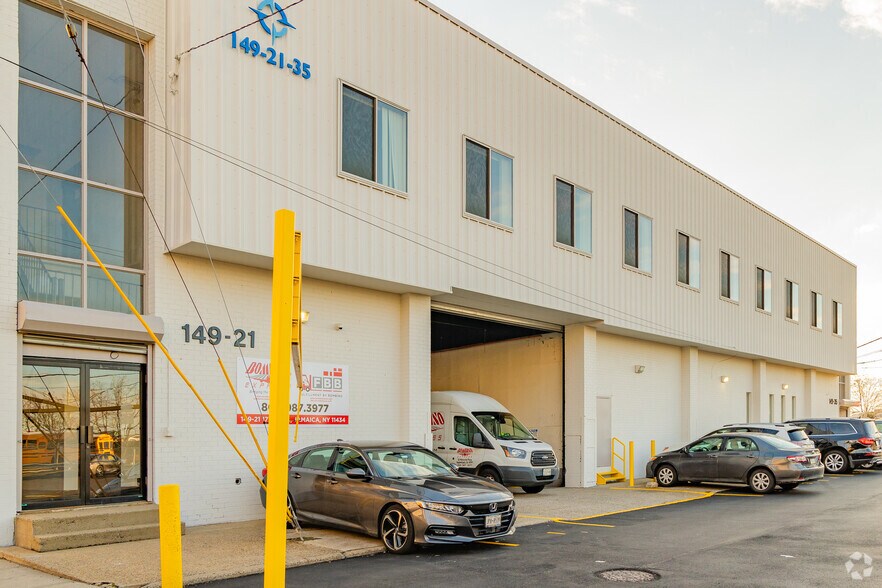 More Photos Of 149-35 177th St, Jamaica Flex For Lease